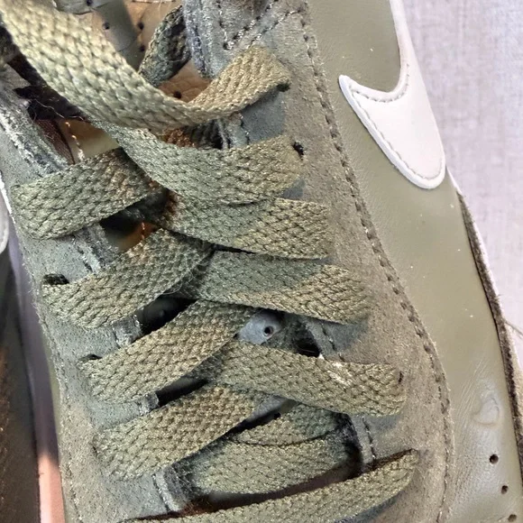 Nike Waffle One Leather Medium Olive Size 9.5 - Picture 15 of 16